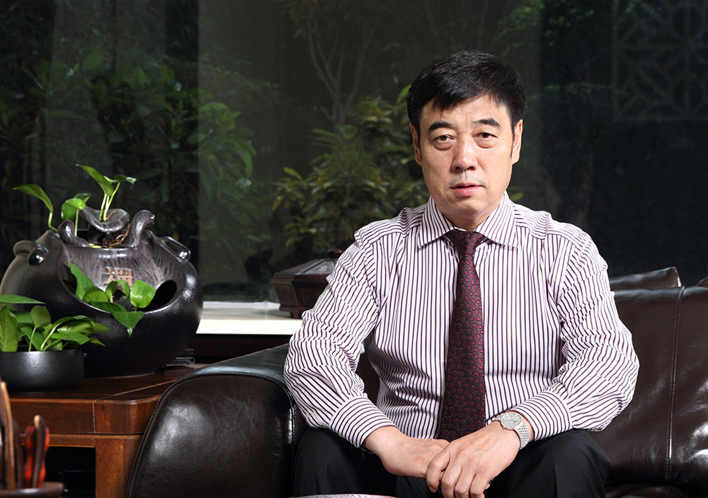 深圳市鉆之韻珠寶首飾有限公司董事總經(jīng)理--耿典貴先生.jpg